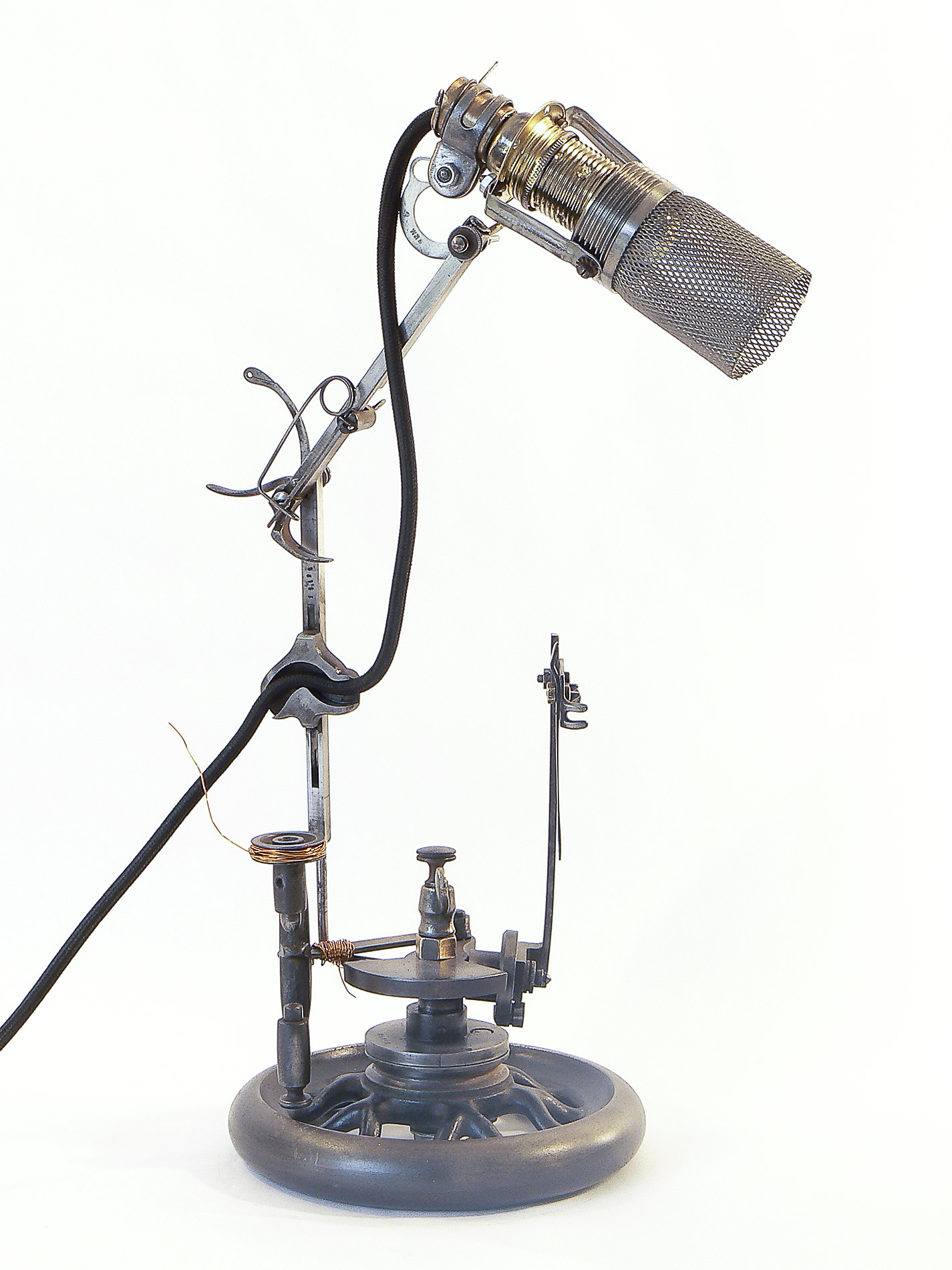 Lampe Machine à coudre - Vendue - De fer et d'âme